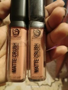 Mattlook Matte Crush Velvet Lipstick, Shade: Naked 10 Ml