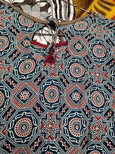 Elegant Patterned Maxi Dress