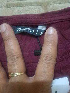 Stylish Maroon Graphic Print Top