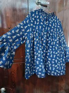 Stylish Blue Floral Top