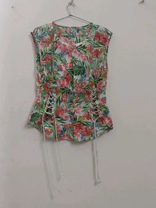 Floral Lace-Up Sleeveless Top