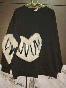 vogue Heart Patch Black Sweatshirt