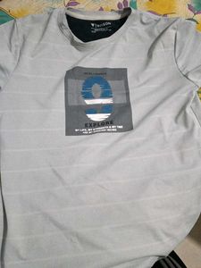 T-shirts Of Vinson