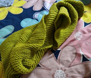 KNITTED MUFFLER