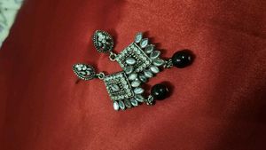 Jewellery Set With A Statement Piece