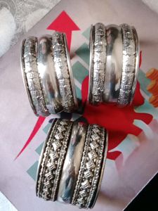 Free Size Kada Can Be Styled Multiple Ways