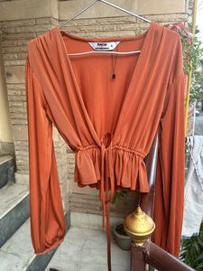 Stylecast X Hersheinbox Puff Sleeves RibbedPeplum