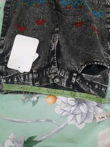 Embroidered Flare Jeans
