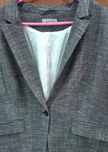 H&amp;M Ruched Sleeve Blazer