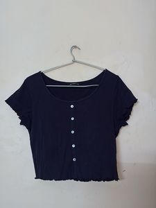 Cropped, Button Down, Scoop Neck Black Tee