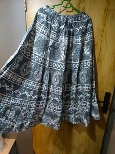 Black And White Long Skirt 33