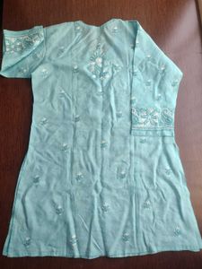 Elegant Embroidered Kurta