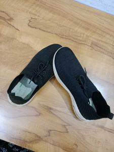Black Knit Sneakers - Comfort &amp; Style