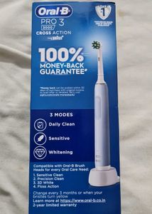 Oral B Pro 3 Model Electric Toothbrush
