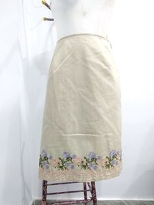 Creamy Embroidered Skirt