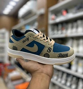 Nike x Stussy Dunk Low