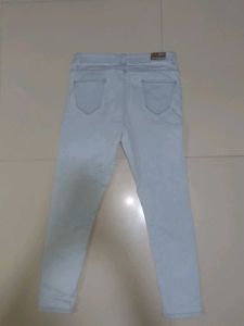 Light Wash High-Waisted Jeans