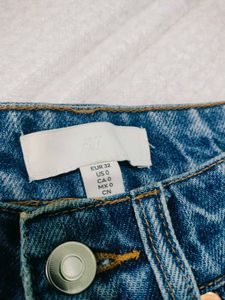 H&amp;M Jeans Waist 24