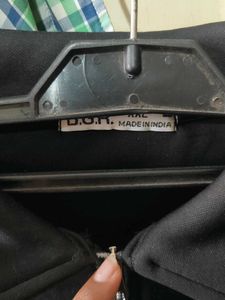 Black Zip-Up Jacket with rib