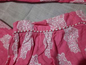 Pink &amp; White Printed Casual Pants