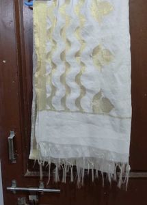 Elegant White & Gold Dupatta