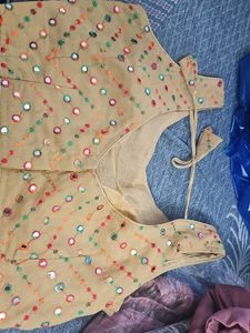 Embroidered Blouse attached sillves