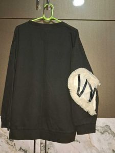 vogue Heart Patch Black Sweatshirt