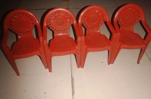 Doll chairs