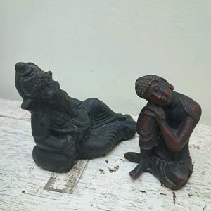2 Resin Showpieces