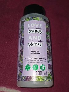 Love Beauty & Planet Shampoo