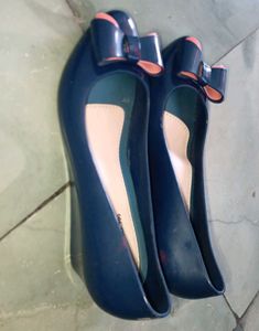 Cute Blue Bow Wedges