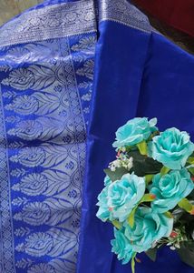 Elegant Blue Saree With Blouse Piece