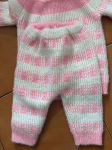 Cute Pink Knit sweater and pyjama