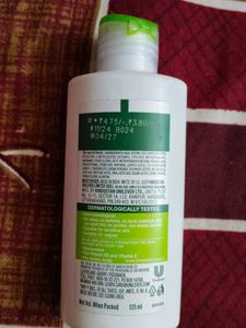 Simple Replenishing Rich Moisturizer