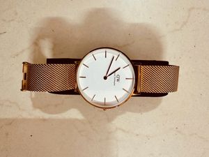 Daniel wellington (Rose Gold)