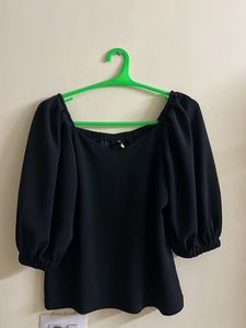 Tokyo Talkies black Sweetheart Neck Top
