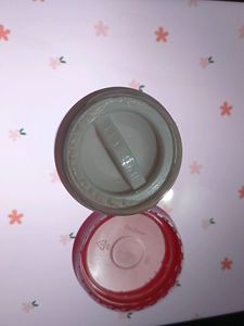 Pond&#39;s Bright Beauty Cream