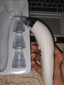 Pore Cleaning Device