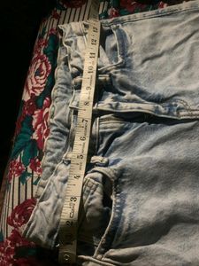 Straight Ripped Design Baggy Jeans