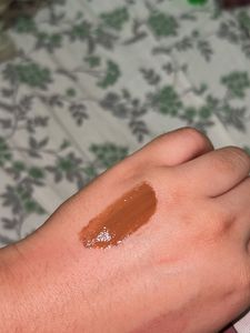 Nyx Lip IV Glossy Stain
