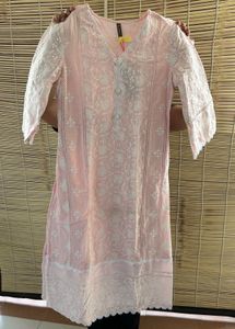 HEEPOSH Floral Embroidered Chikankari Suit