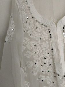 White Embroidered Kurta With Free Cotto Inner Wear