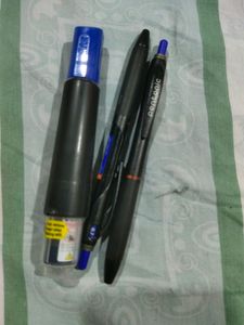 Combo Of 4 Pens And 2 Highlighres