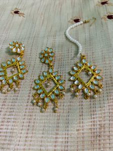 Gold-toned Earrings &amp; Maang Tikka Set