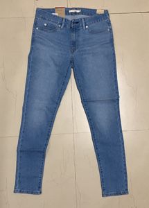Levis Women Skinny Fit Light Fade Stretchable J