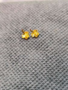 Gold Nose Pin And Earrings Two Pairs