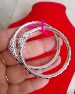 Beautiful Nazariyea Silver Bangles