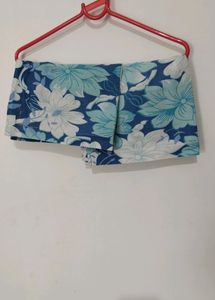 Bombay Dyeing Blue and White Bedhseet with 2 Pillow Covers