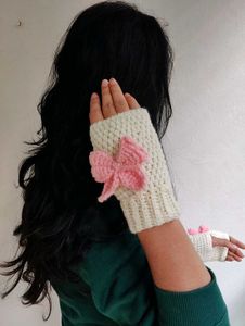 Crochet Bow Gloves