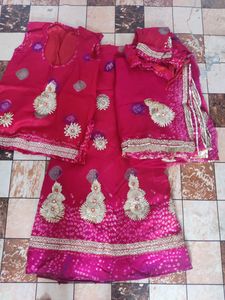 Rajpooti, Bandhej Beautiful Poshak